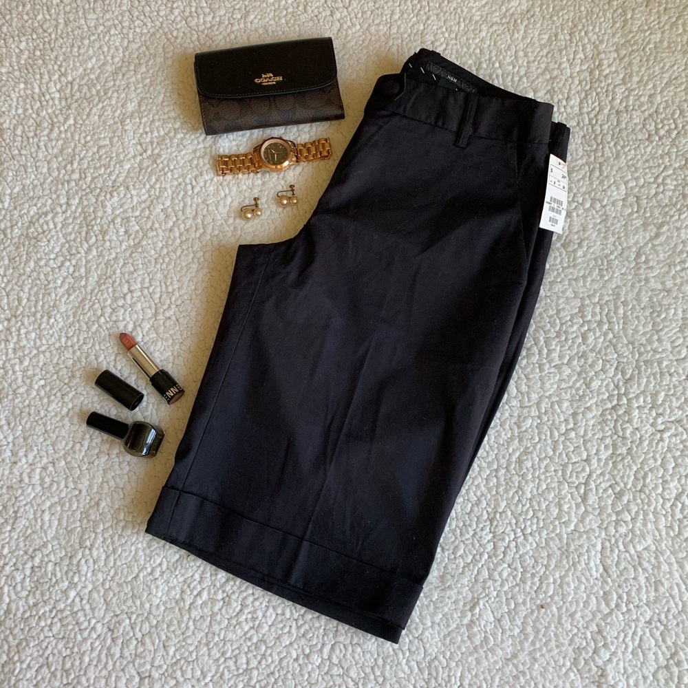 H&M black Bermuda shorts size 8us/38eur